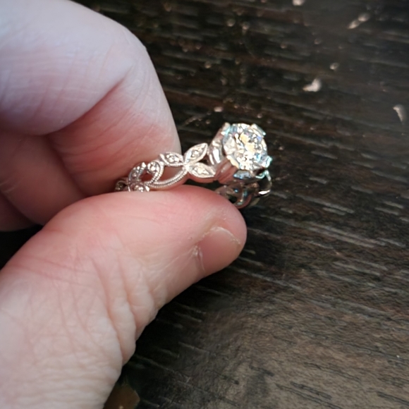 Ring - Picture 3 of 3